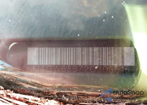 2002 Jeep Grand Cherokee Limited from USA, damaged, VIN 1J4GW58S72C303515